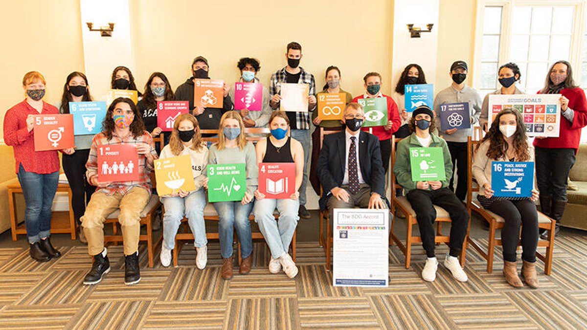 Acadia University tweet media