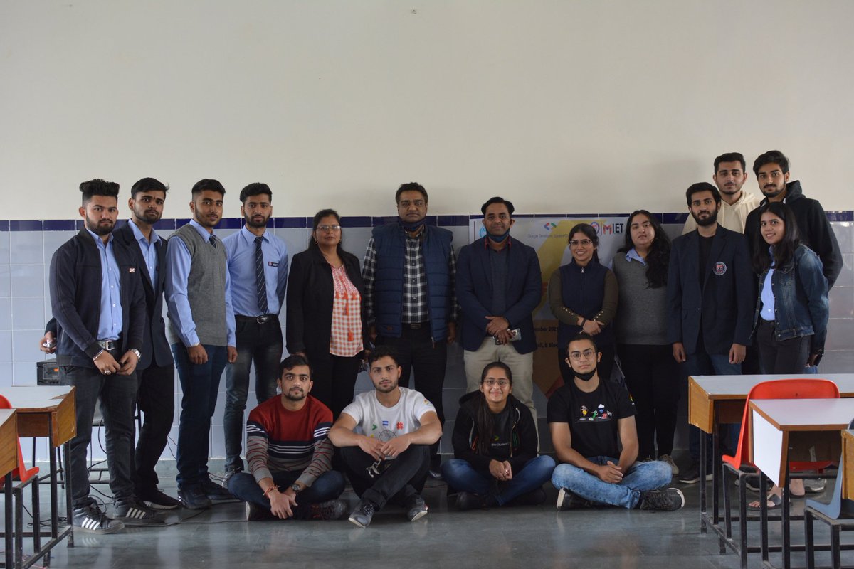 miet_acm's tweet image. Hour of #Flutter was a huge success👏🎉
With 190+ participants, we successfully organised our first offline event for 2021-22.