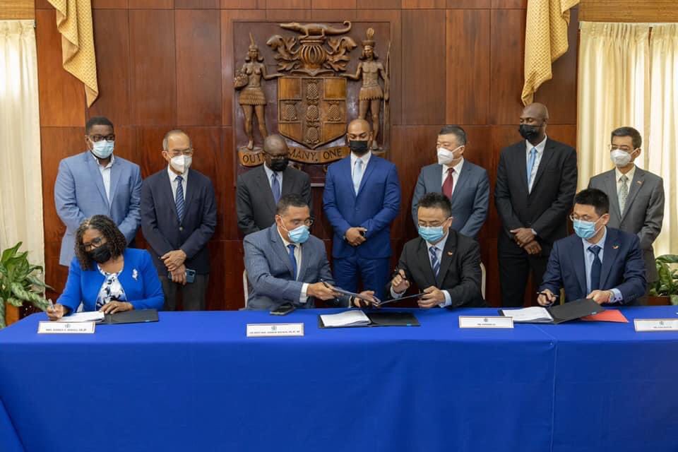 NROCCJamaica's tweet photo. (2/3) This project is part of a suite of significant infrastructure developments that will drive Jamaica’s economic recovery, improve productivity, stimulate growth and boost employment. 

#GettingThingsDone 
#RecoveringStronger https://t.co/0HDorRaQfa