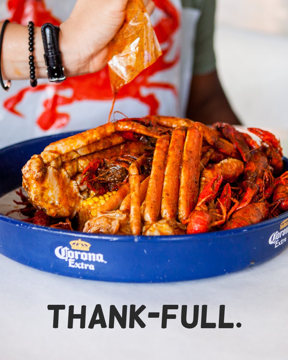 FortShack's tweet photo. Every day is better with a healthy serving of gratitude. Today and always, we're thankful for you, Fort Worth. The team at Shell Shack is wishing you all a wonderful Thanksgiving filled with delicious food! https://t.co/4Y5Q4C0kap