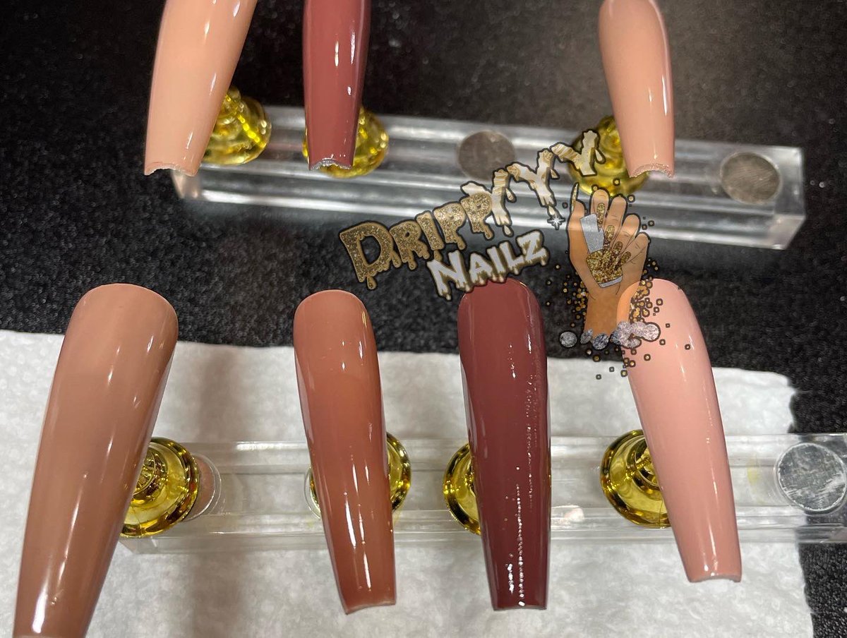 HunnyyyBayeeee's tweet photo. Happy Thanksgiving ✨Im Most Grateful & Thankful For My Clients Being A Nail Tech Isn’t Possible Without You Ladies 🤎 #Pressons #Bookdrippyyy #thanksgivingnails #nudeshades #expolerpage #blacknailtech #lanailtech #lanailsalon #trending #nailtrends2021 https://t.co/JMCVt3a4uK