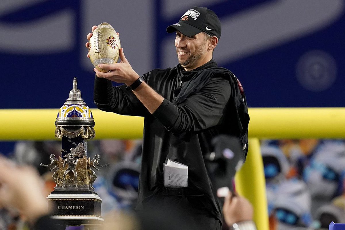 RT if you’re thankful for this man