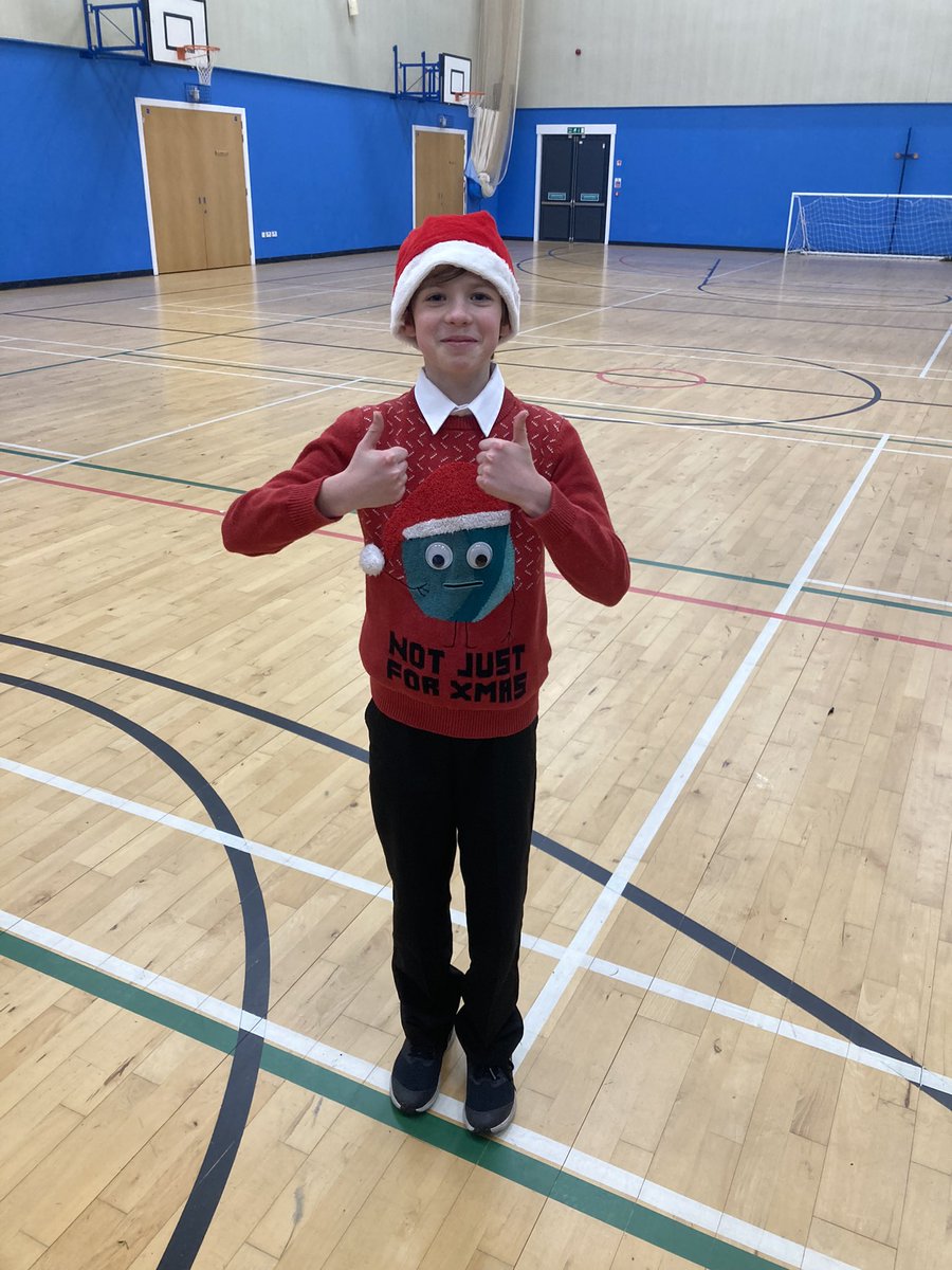 S1 have been fantastic during social dance lessons this week! 🕺 🎄 

They also gave some great answers when asked what skills they had been developing today 🤩
#ceilidhdancing #teamwork #respect #stamina #timing 

@HinksMr <a href="/HElderrPE/">Mr Elder</a> <a href="/MissSBrownPE/">MissBrownPE 🏴󠁧󠁢󠁳󠁣󠁴󠁿✨</a>