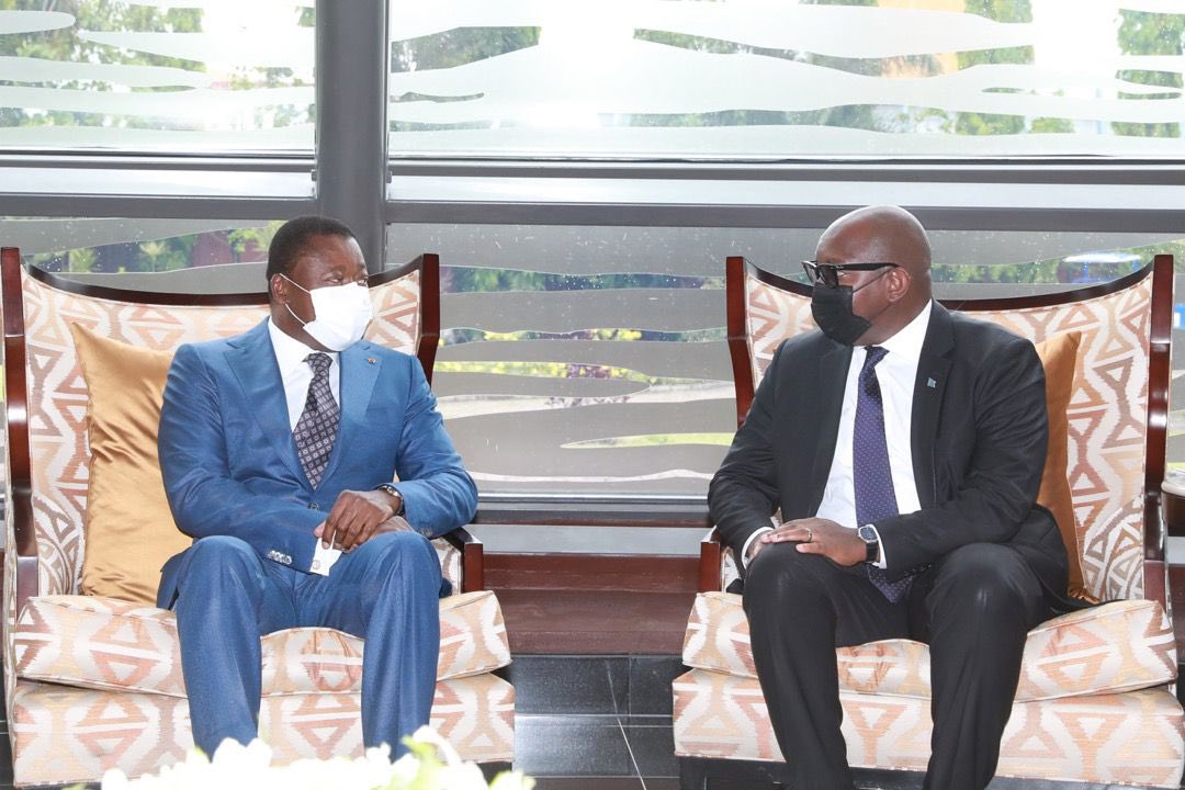 En cette journée consacrée à la réflexion sur les freins à l’épanouissement des femmes, nous allons réaffirmer notre engagement en vue d’accélérer la prévention et l’éradication des violences contre les femmes et les filles à tous les niveaux sur le continent.