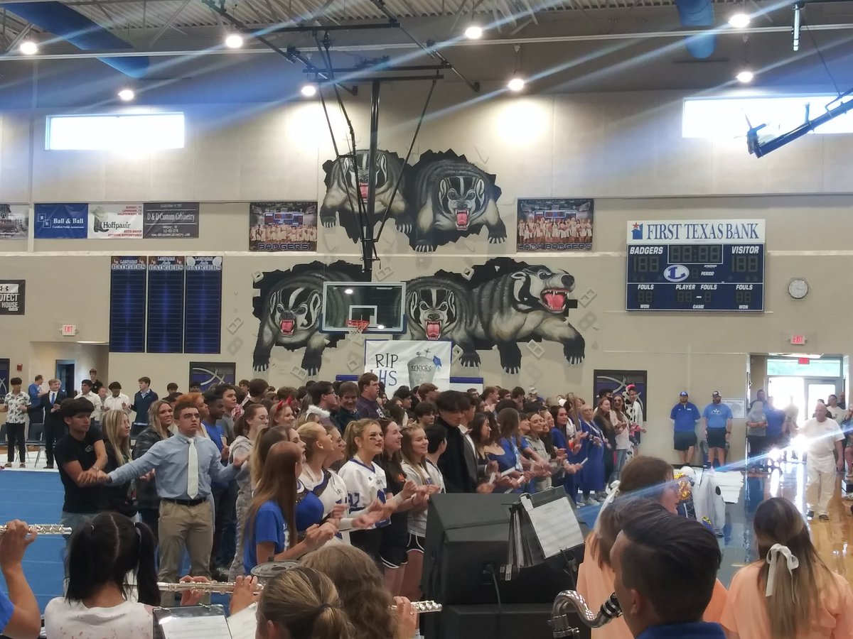 Thankful for these students here at <a href="/HighLampasas/">Lampasas High School</a> #BadgerNation