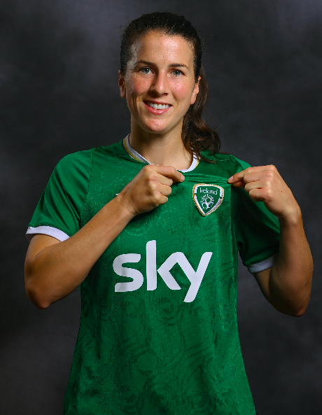 IrelandFootball's tweet photo. Cap No 98 for this Legend ☘️

Best of luck tonight @Niamh_Fahey1 👍

#IRLSVK | #COYGIG | #WeAreOne https://t.co/6hA5YhuRl5