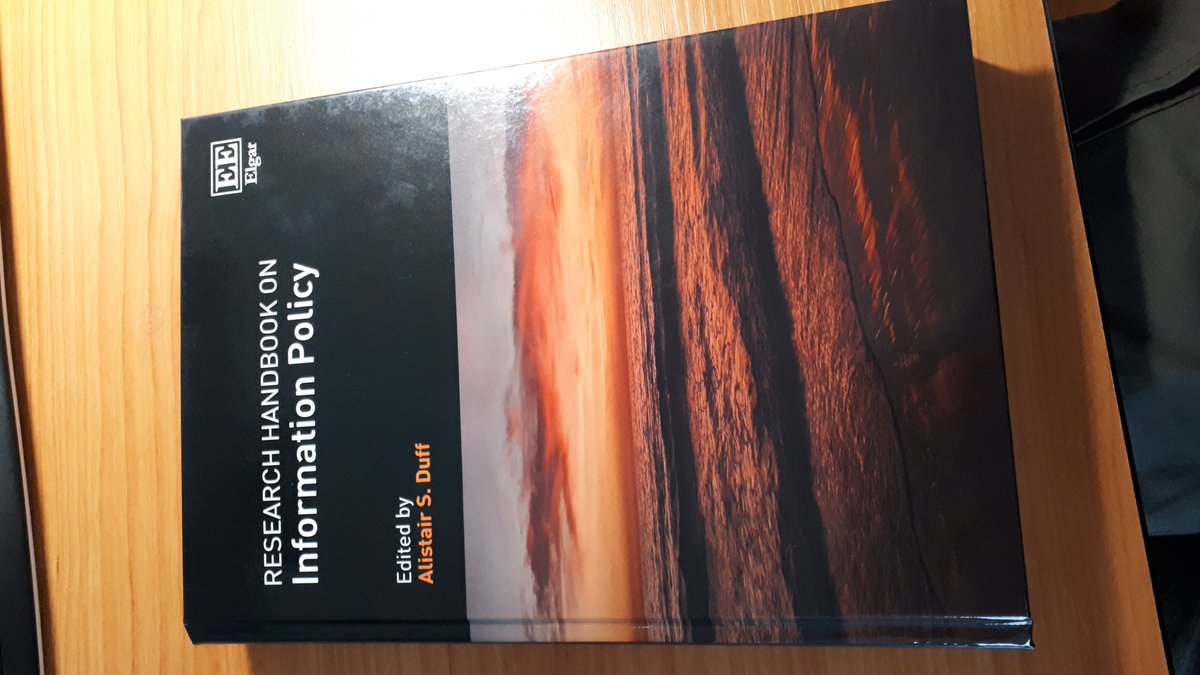 PetrLupac's tweet photo. Checked.
Hope both the information politics and research will get informed by this marvelous and inspiring volume https://t.co/yv6qQUKo2Q