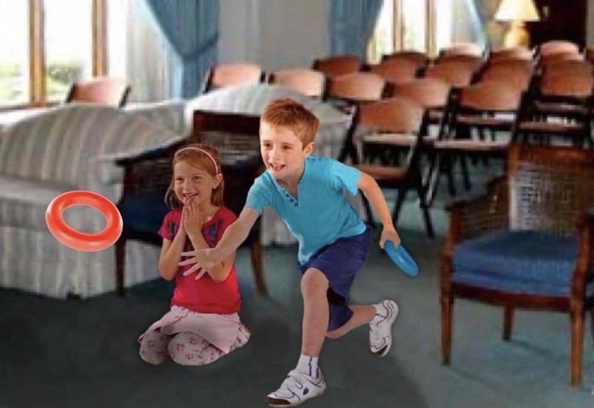 Eu: * morro de overdose de Viagra *

Os putos no meu funeral: