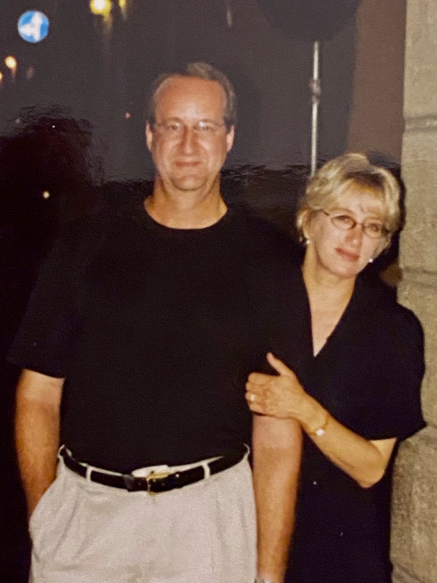 KFANRosen's tweet photo. There will be lots of firsts. My first Thanksgiving without Denise but tons to be thankful for. “You can’t go back, you have no choice but to go forward, walk don’t crawl toward your new life, your next life”. Give the present the gift of your full attention” Love you Nisie https://t.co/hyOF0YFDzZ
