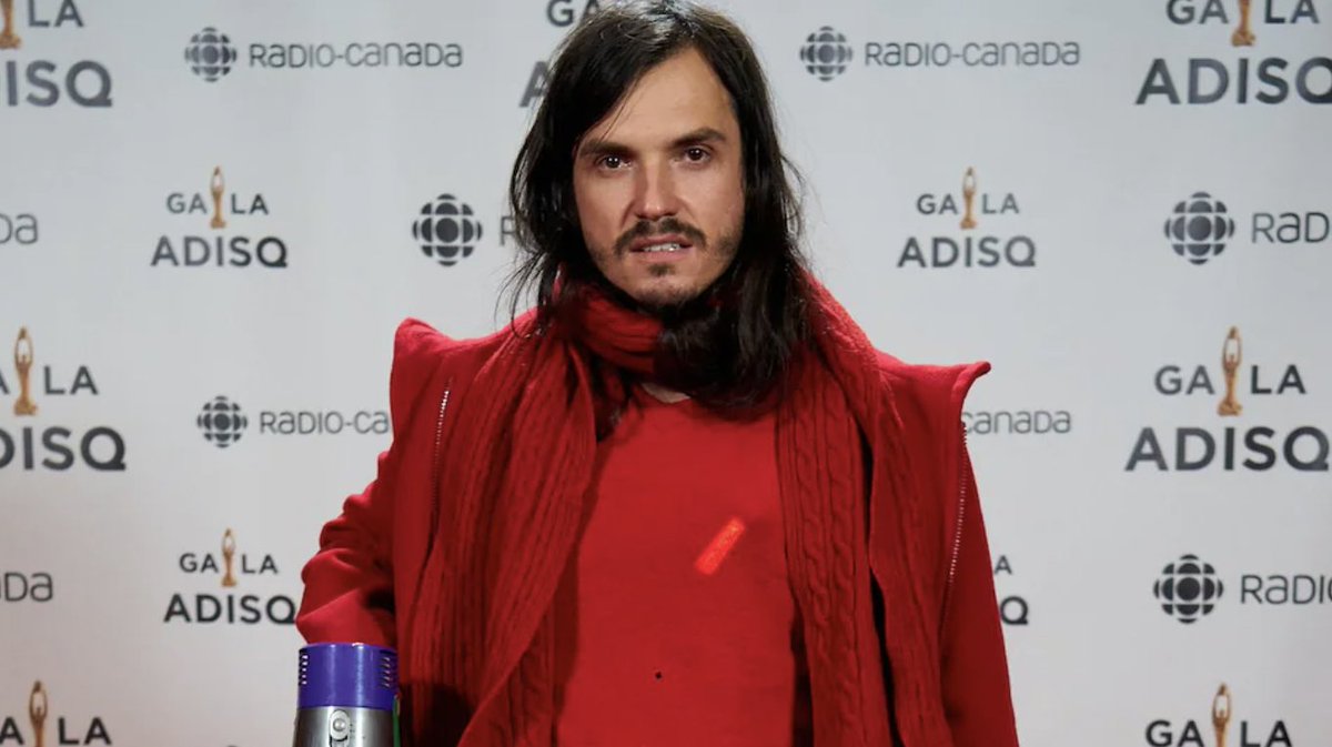 Grogne dans l’industrie du disque au Québec : table ronde chez @Penelopemcquade avec l'auteur-compositeur-interprète <a href="/PhilemonCimon/">Philémon Cimon</a>, le journaliste <a href="/ABAlainBrunet/">Alain Brunet</a> et Jean-François Guindon, DG de la <a href="/coopfm/">COOP Les Faux-Monnayeurs</a> ▶ rc.ca/SDBTBL