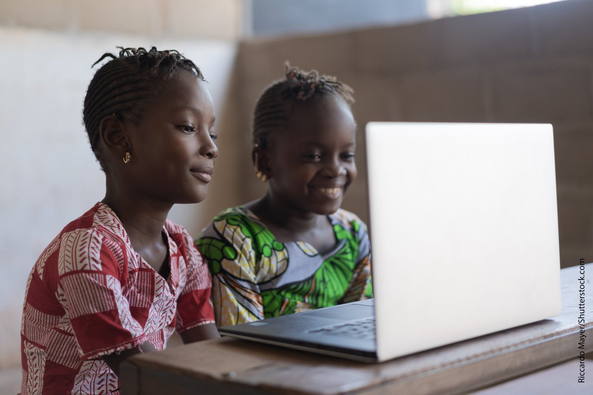Education2030UN's tweet photo. .@UNESCO & @Huawei have teamed up to launch a new project, “Technology-enabled Open Schools for All”, to build crisis-resilient school systems that will connect school and home-based learning to ensure that #LearningNeverStops.
Find out more: https://t.co/tNFtV0A1ZA https://t.co/5ywBK5Dz6w