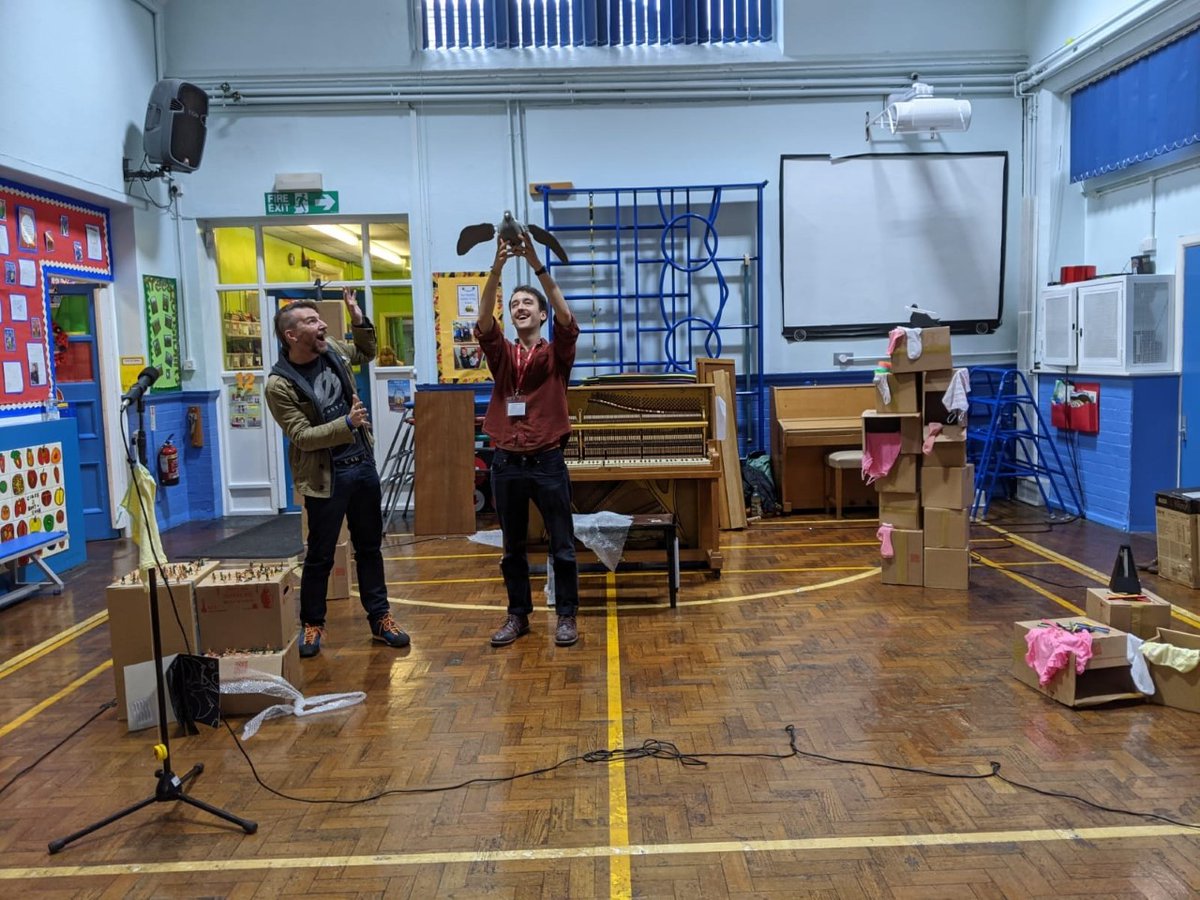 leedspiano's tweet photo. #SkylarsMissingNote tour is still going strong 💪Last week Mr.Pigeon visited @cornholmeschool Junior in Todmorden! Mr. Williamson was very happy to see us😁 https://t.co/WimwiYP2Mr