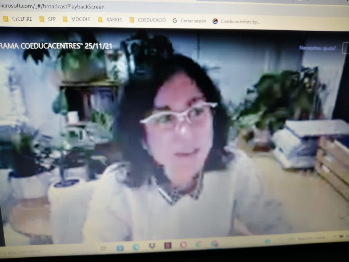 GVA_Cefire's tweet photo. 👉🗣️Ruiz Repullo: 'Estem en una reacció patriarcal en la que, moltes vegades per por, no treballem certs temes. Hem de ser conscients que tenim suport legislatiu i que el sistema educatiu, i el professorat,  hem d'empoderar-nos i pensar realment que podem transformar la societat’ https://t.co/gbN3gAk8q8