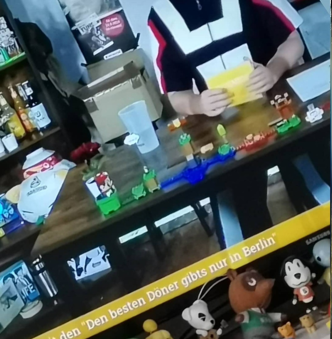 3amcosplay's tweet image. I wore this cosplay when I got to moderate the cosplay competition at #conline20 with @der_dreh, which has always been a dream of mine!
...the technicians had their fun.