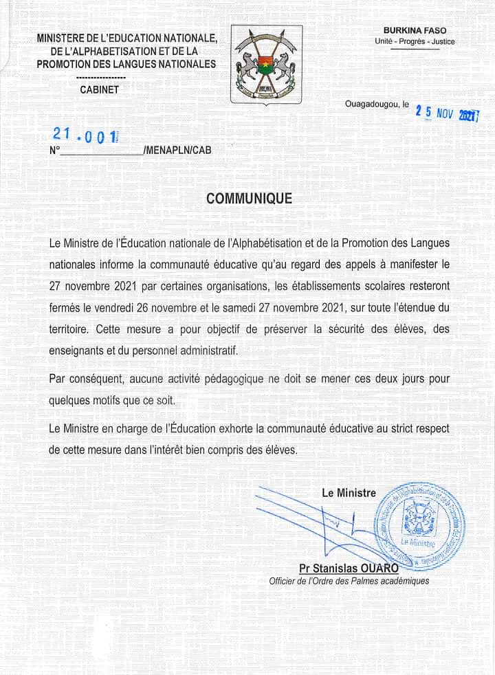 sanata_toe's tweet photo. Burkina Faso : Du  vendredi 26 novembre au samedi 27 novembre 2021, les établissements scolaires resteront fermés sur toute l'étendue du territoire national ,informe le Ministre en charge de l'Education Nationale de l'Alphabétisation et de la Promotion des Langues nationales. https://t.co/UMCvGvEH8b