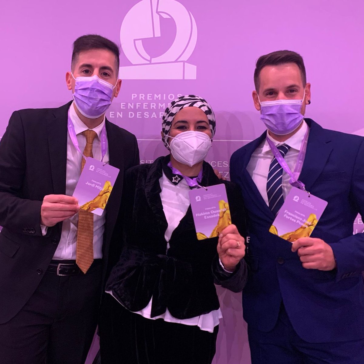 SATSECatalunya's tweet photo. Los nominados de #Catalunya a #premiosED2021 acaban de llegar al @teatroreal en Madrid. Les deseamos lo mejor a #Hakima #Fran y @Jordi_Mitja. También a todas las enfermeras y enfermeros que hoy recuperamos este encuentro tan especial. Esta noche, ganamos toda la profesión!💪👩‍⚕️🧑‍⚕️ https://t.co/R8EkjqNkQ7