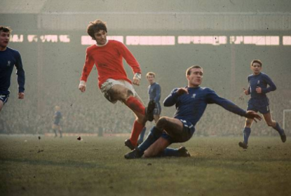 ThreeLionsThen's tweet photo. #OnThisDay in 2005 Legend George Best died of lung infection &amp; multiple organ failure @manutd @11GeorgeBest #MUFC @ManUtdWorld @TotallyMUFC @OldTraffordReds @eddraper81 @RobDawsonESPN @BusbyBulletin @UnitedStandMUFC @utdxtra https://t.co/eQVMc9ZLuj