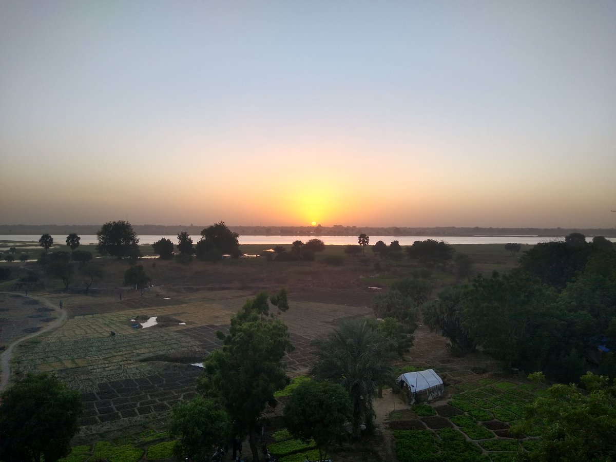 clemnaylor's tweet photo. À la fin de ma visite au Tchad, je remercie les autorités de transition et les membres de la communauté internationale pour une série de réunions très utiles. J'ai beaucoup appris - les défis à relever et les possibilités d'un avenir positif pour les Tchadiens 1/2 https://t.co/KiyvIYblYM
