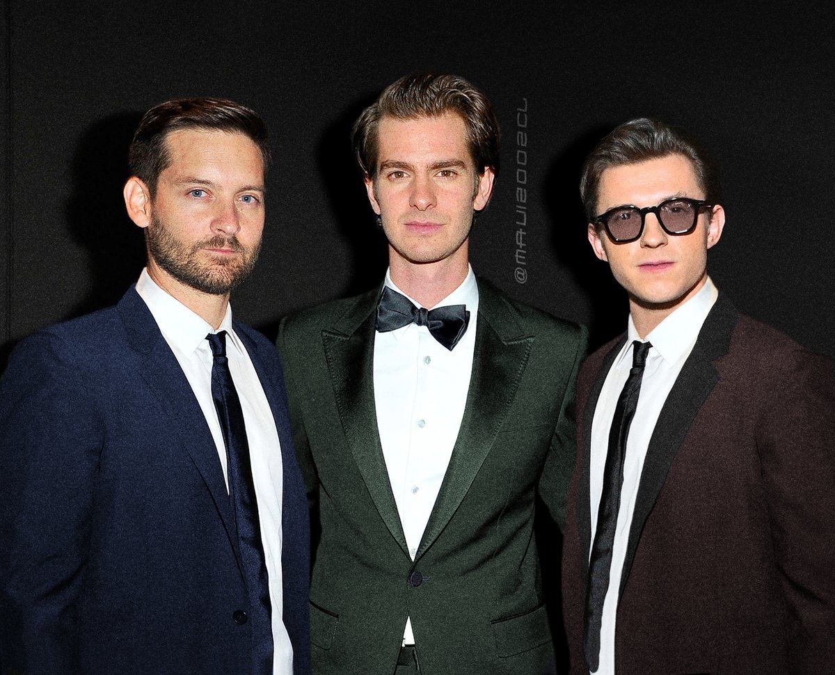 Mauri_GFX's tweet photo. FotoMontaje de Tobey Maguire junto a Andrew Garfield y Tom Holland 🤟DISFRUTENLO!! 🔥🕷🕷🕷️🔥
#SpiderManSinCaminoaCasa  #SpiderManNoWayHome  #TobeyMaguire  #TomHolland  #andrewgarfield #Marvel #sonypictures #SpiderMan https://t.co/XlslXbb5mG