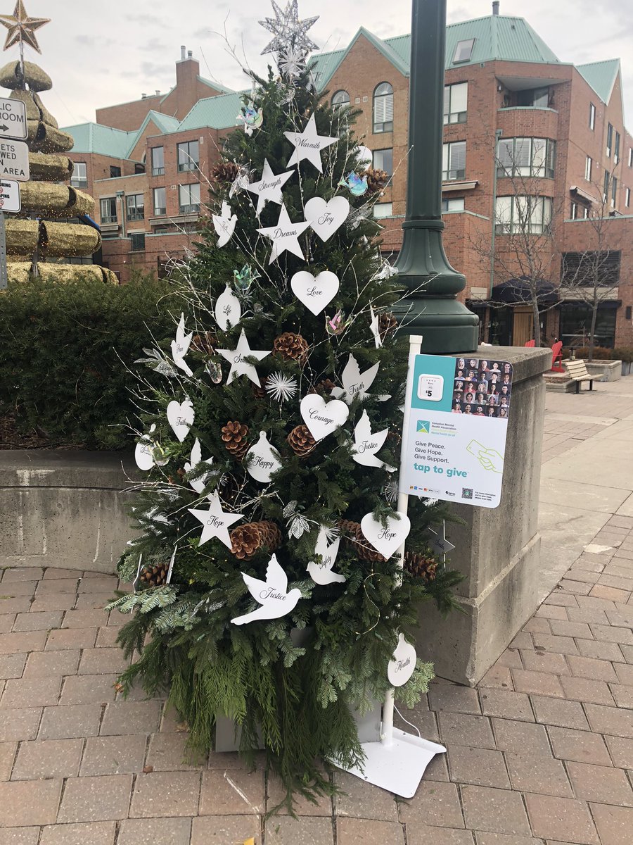 cmhahalton's tweet photo. Visiting Downtown #Oakville? Stop by Towne Square to see this beautiful tree and make a donation to community mental health & addictions at the @tiptappay device. Give support, hope, and peace to our friends and neighbours. #GivingTrees #mentalhealth https://t.co/izueQMXoVX