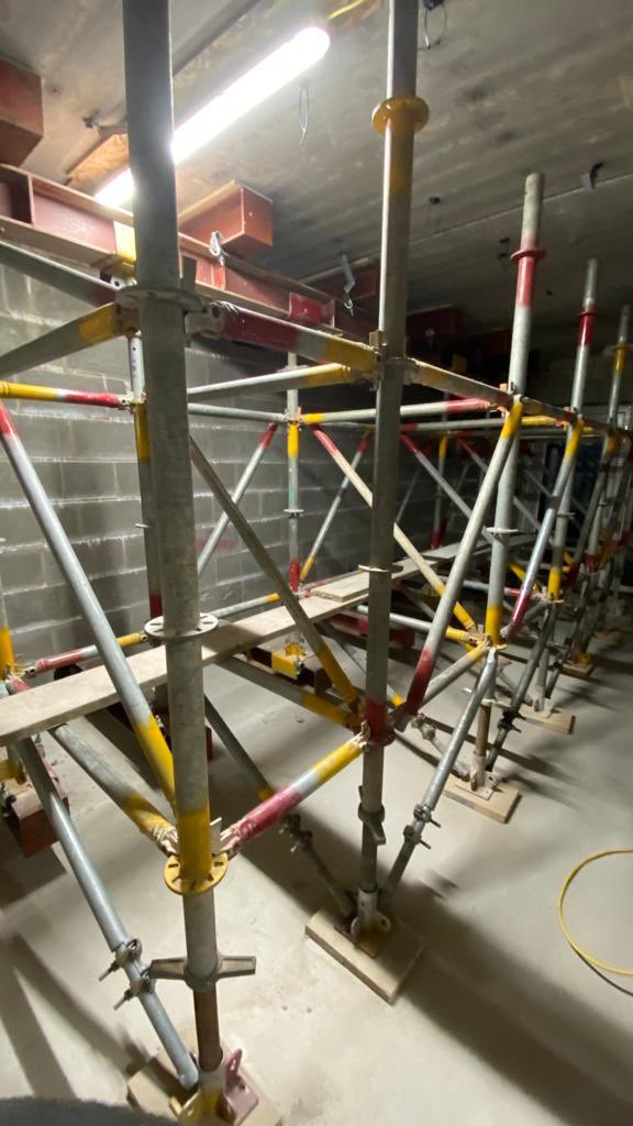 HydraCapsule's tweet photo. @HydraCapsule offering design, supply & fix of 3 needling and temporary propping for demoliton and steelwork installation #temporarypropping #demolition #hydraulic #jacking #temporayworks https://t.co/AhhICYKK7q