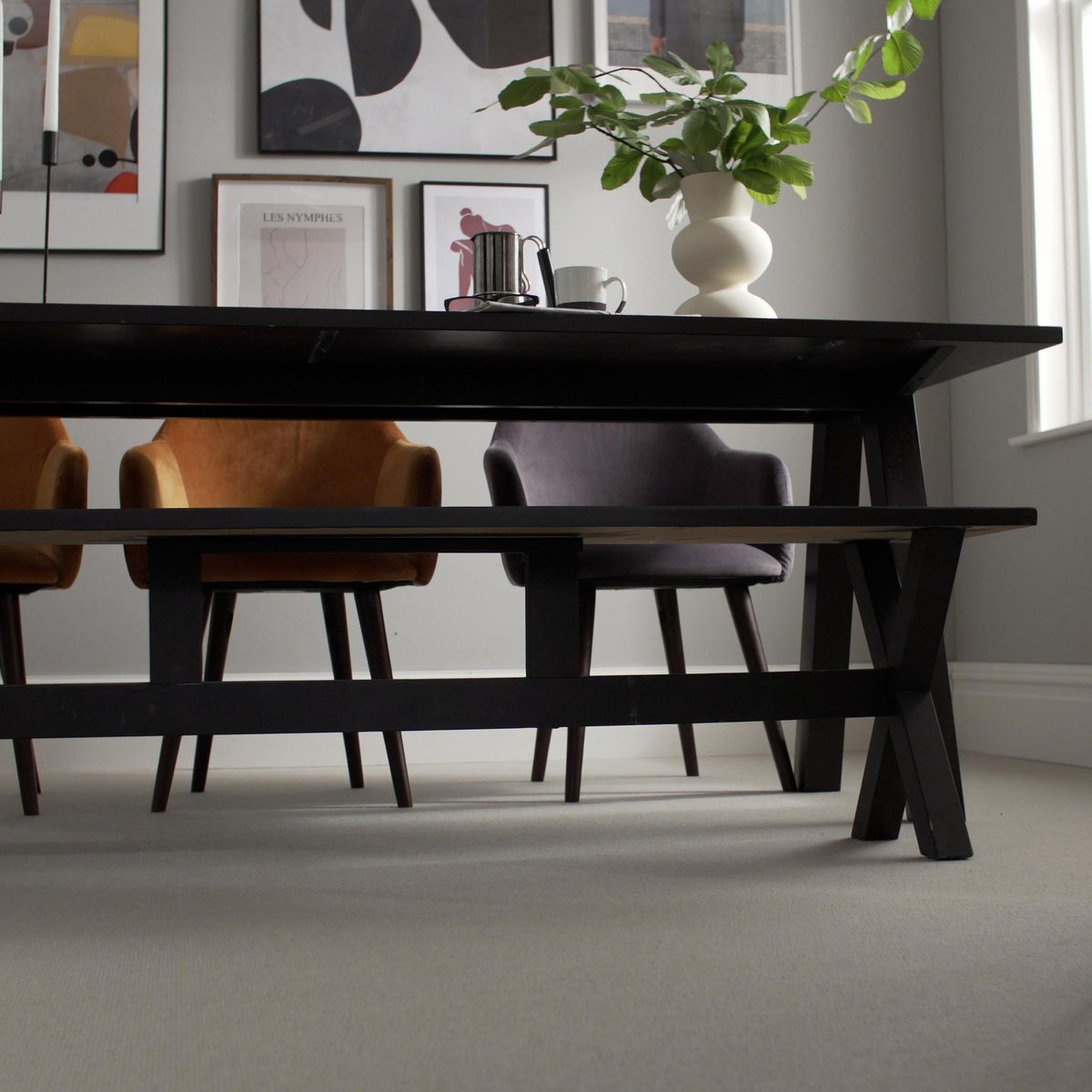 Looking for interior inspiration? 💡
Our wool flooring provides a clean contemporary backdrop to any living space, allowing you to get creative and let your décor do the talking.  

Explore our wool flooring options: bit.ly/3CbBO4E