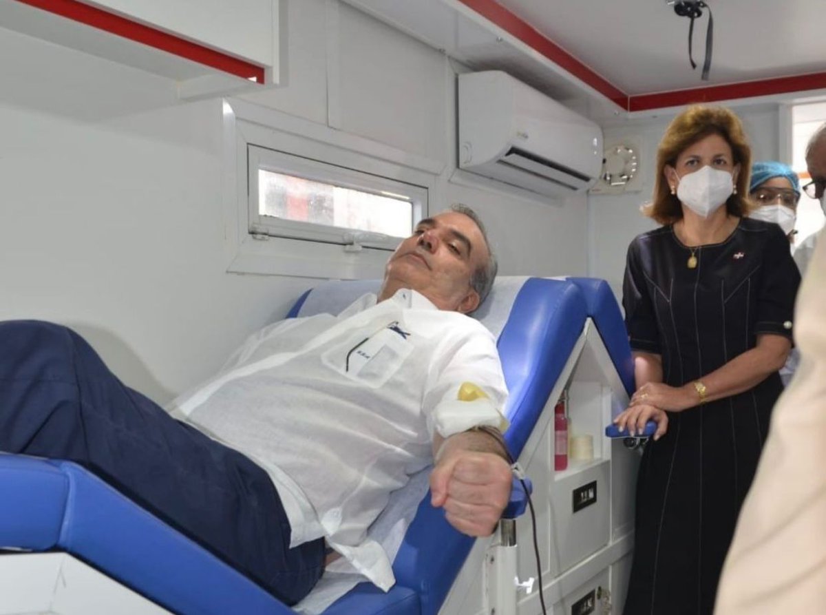 Abinader someterá proyecto Ley que busca declarar la sangre como bien público dlvr.it/SDBWSk #NDigital