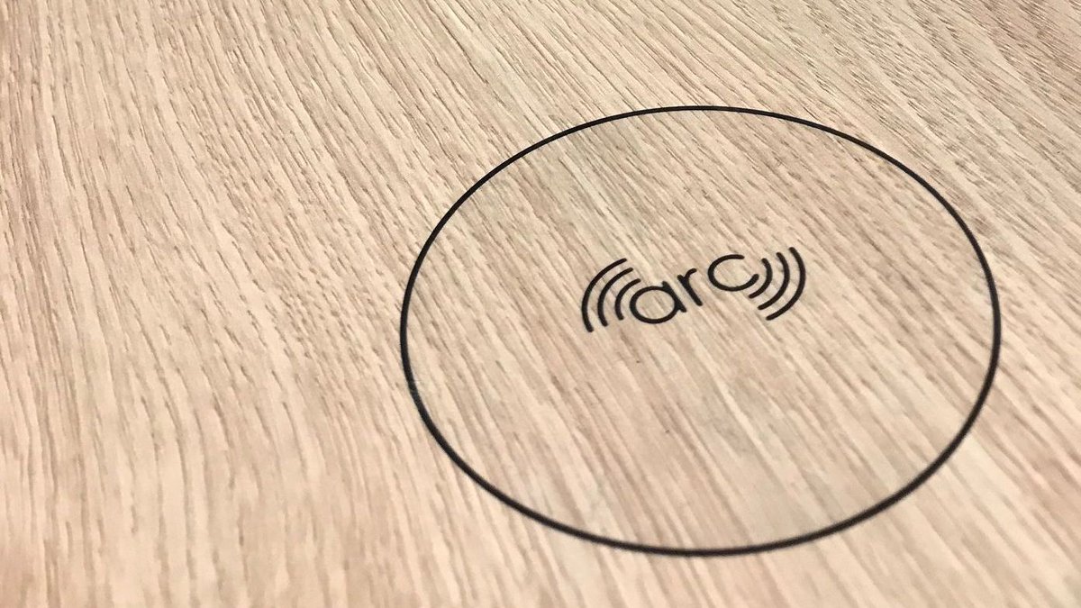 Davison_Highley's tweet photo. Working closely with industry leaders @OEElectrics allows us to offer clients a choice of power integration, such as this wireless charger for ultimate convenience.
#workplace #workplacedesign #officedesign #commmerialinteriors https://t.co/RjCsXaHcVT