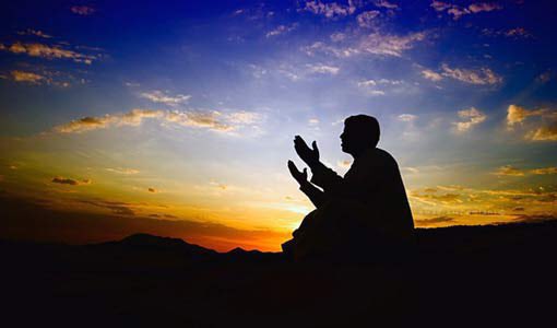 magid18's tweet photo. وإنْ ضاقتْ بكَ الأيَّامُ صبـرًا
ستولدُ بَعد صبرِكَ ألفُ بشرىٰ

وتنه��ُ منْ سرورِ العُمرِ حتّىٰ
 كأنَّك لمْ تذُق بالأمسِ مُـرَّا " https://t.co/qhyiE7H3oG