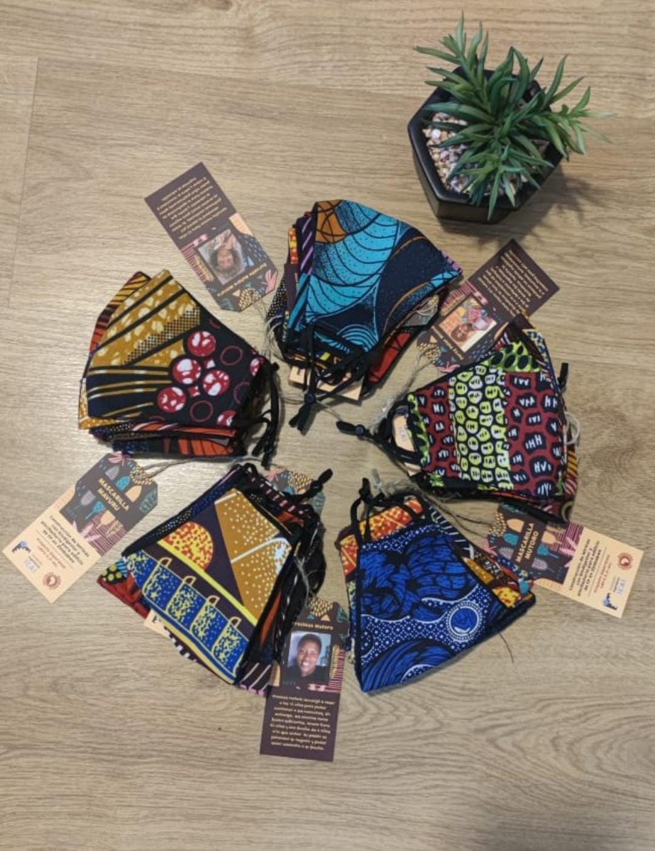 pr_esperanza's tweet photo. Gracias .@CatedraHidralia por confiar en .@pr_esperanza y en las #mascarillassolidarias como regalo para los ponentes del #VForoCatedraHidralia Es un placer visitar la .@etsiccp_ugr y más en estos eventos de #EconomoaCircular y #ConsumpResponsable #ODS https://t.co/utjY63ekfT