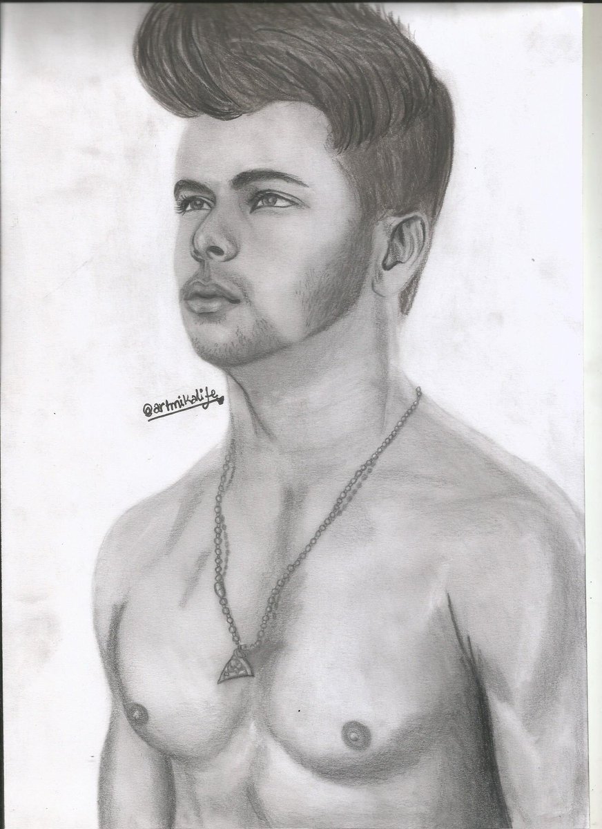 artmikalife's tweet photo. @siddnigam_off I have your drawing for this picture 💜🤩💜.
Siddharth Nigam sketch 
Siddhart nigam love you💜.
#Siddharthnigam #Siddharthnigamsketch #sketch #art #artmikalife #drawing #fanart #bollywoodactor #tvactor #actorsketch #maleactor https://t.co/edtDMDfAym