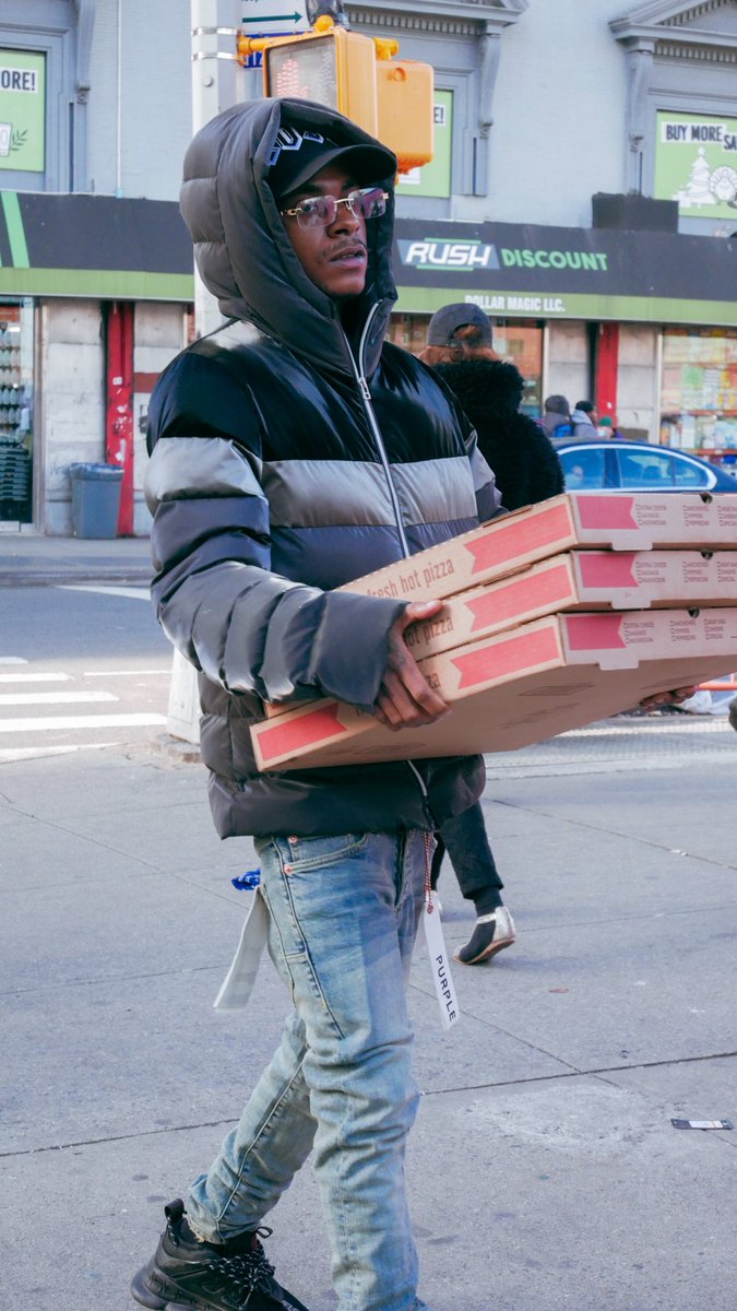 ScrillahBinLit's tweet photo. Happy Thanksgiving 🦃 To Everybody And They Families. This This Thanksgiving Forever Foreign Decided To Give Bacc! We Handed Out Over 200 Hot Plates 🥘 &amp; 20 Boxes Of Pizza 🍕 In Harlem. https://t.co/rkgL1BOrm7