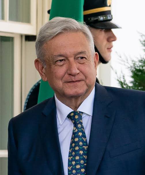 Karla_Esp_'s tweet photo. Bienvenido a Aguascalientes, querido presidente Andrés Manuel López Obrador 🤝.

Su respaldo es sumamente importante para lograr el correcto desarrollo de nuestro Estado!

#AndresManuelLopezObrador
#BienvenidoPresidente https://t.co/kigeRawaTP