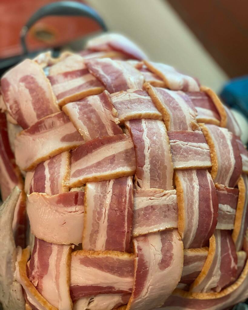 amandadeibert's tweet photo. This beauty is heading into the oven Lattice give thanks 😍#thanksgiving #baconwrappedturkey https://t.co/fnzsRgFtTl https://t.co/C4vAZrPtik
