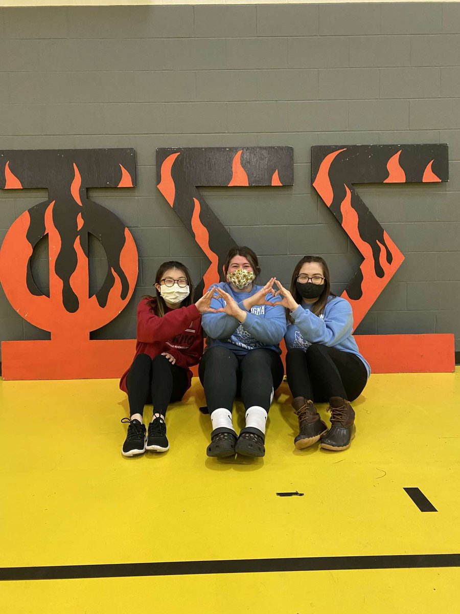 Phi Sigma Sigma tweet media
