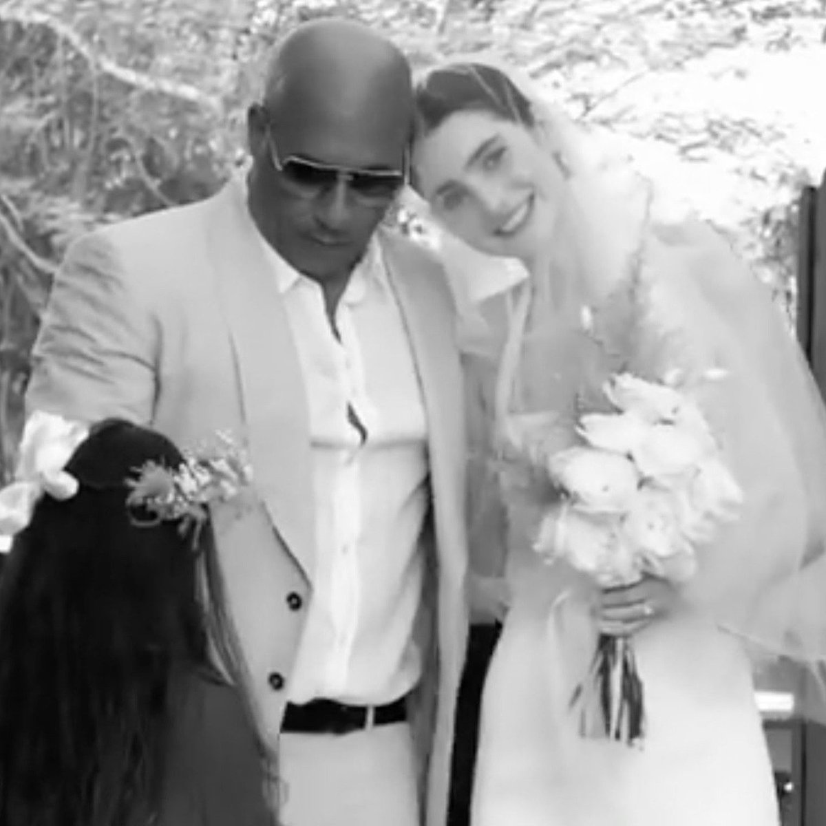 enews's tweet photo. … And what's small turned to a friendship, a friendship turned to a bond. And that bond will never be broken, the love will never get lost. We're #ThankfulFor the Fast family, always. 🤍 (📷: Instagram) https://t.co/OlkMA0UPVH