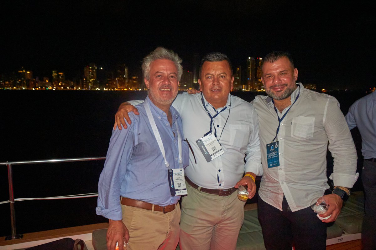 Jueves de recordar nuestro  #AfterWork en el Catamarán #Huawei e Impresistem en #Andicom2021.

Seguimos trabajando juntos para lograr valiosos resultados. ¡Gracias por acompañarnos!