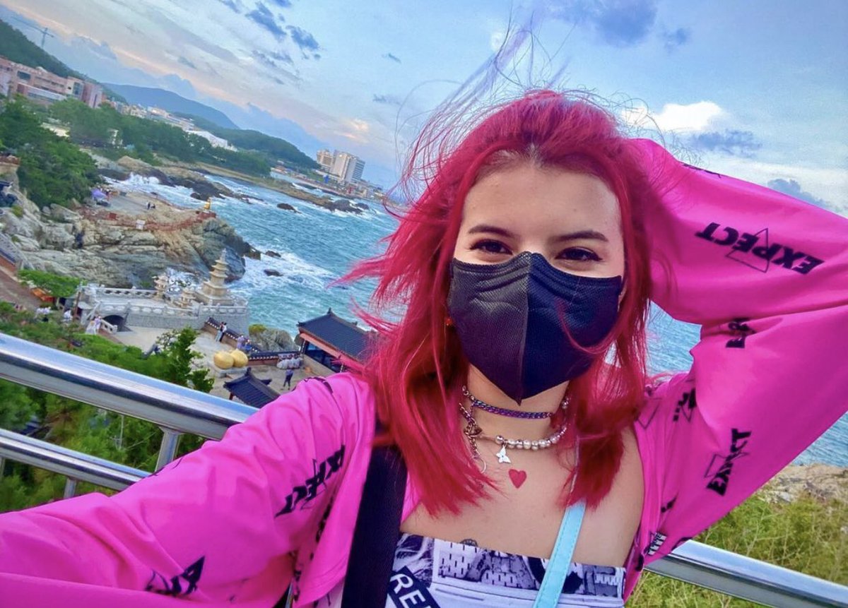 Kaachi_Colombia's tweet photo. [TRAD]
23;11;2021 - NICOLE

🥰

#kaachi @kaachiofficial https://t.co/RLMaZRugQc