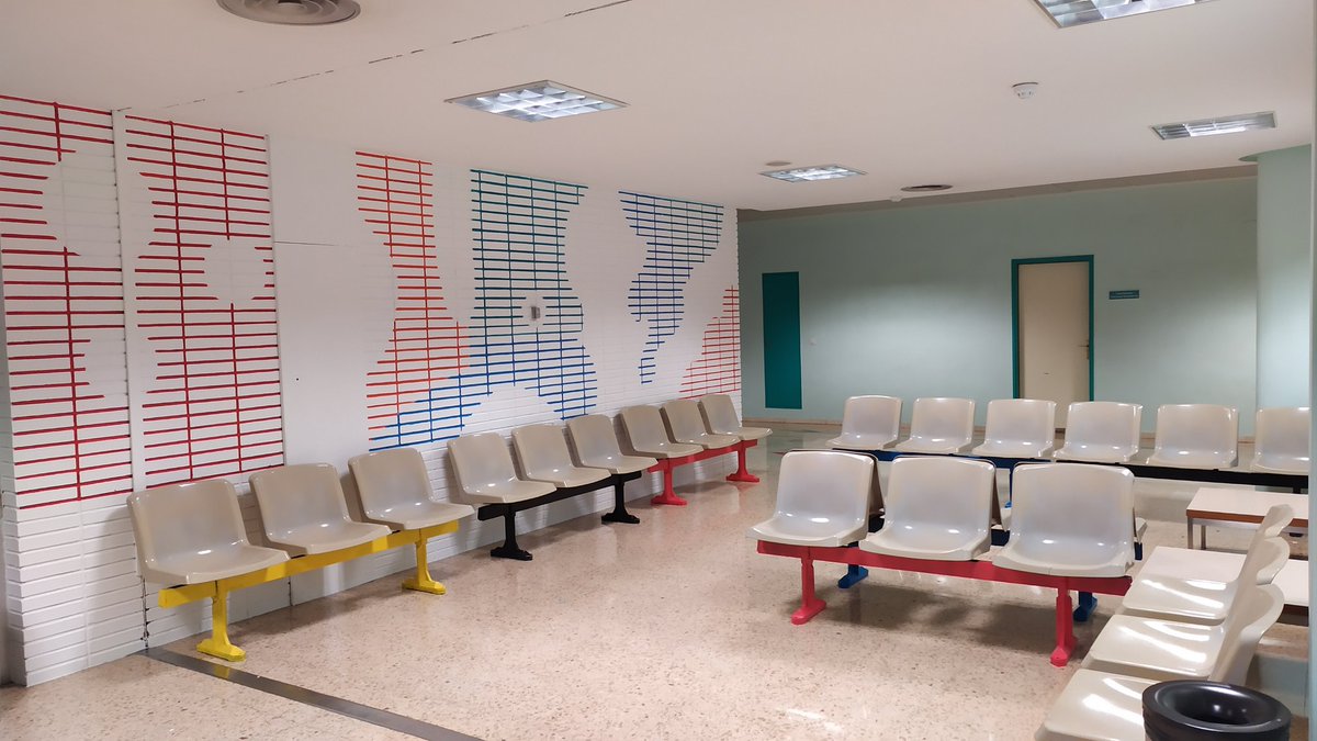 Nuclear_HUMS's tweet photo. Aquí está! Nuestro @Believe_in_Art con #DanielVera y @grancasazgz para que nuestros pacientes estén mas agustico!!! #NuclearHUMS  gracias #believeinartzgz😍😍😍🏨✨💫☢️ https://t.co/eVwT7QJUQg