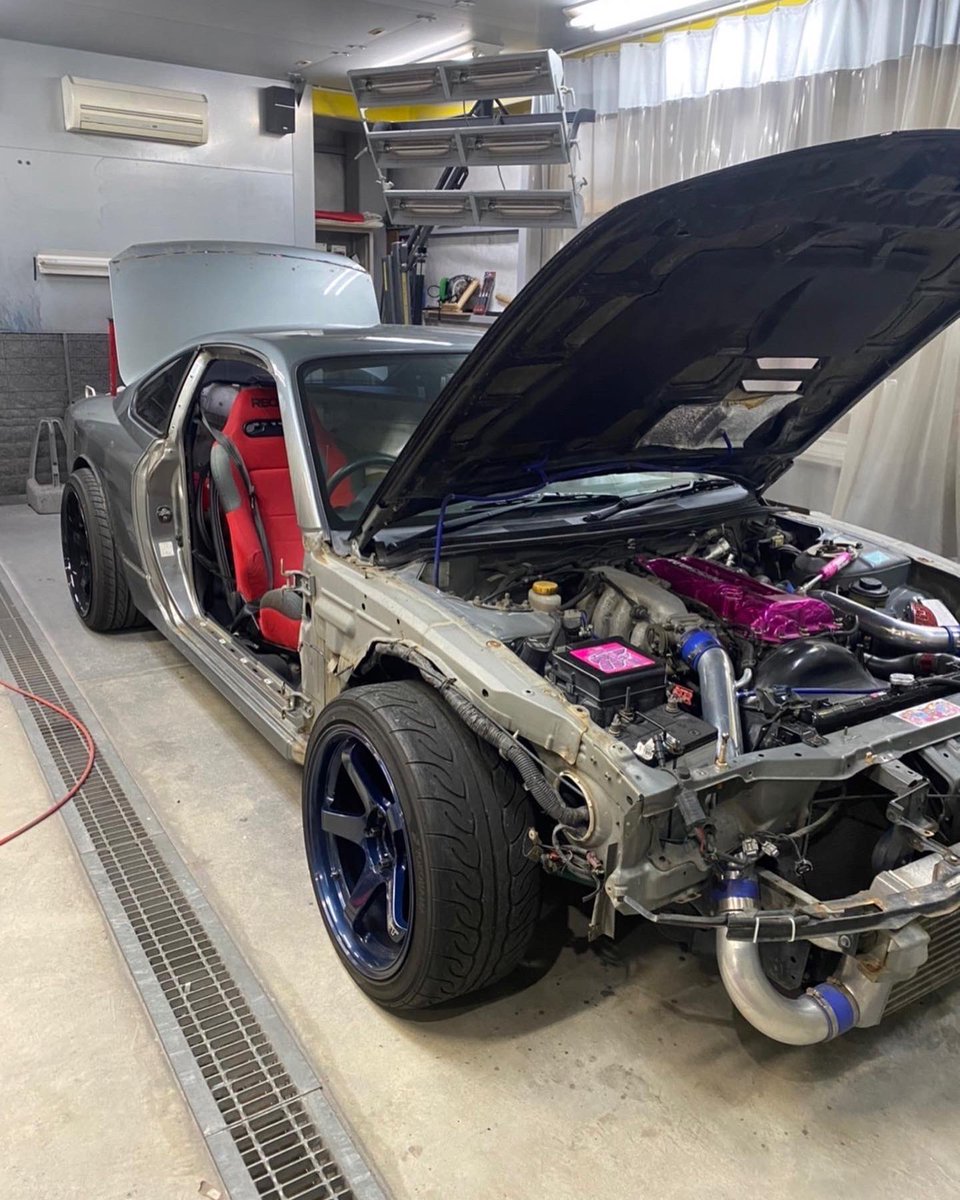 Termi_fujio's tweet photo. いよいよ着手。
ヤシオピンクへの道のり!
#ヤシオファクトリー
#yashiofactory
#s15シルビア
#silvia
#gulfr
#岡ちゃん軍団
#jsauto https://t.co/zfObgXEUXI