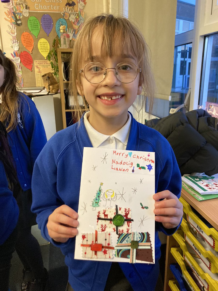 MsTyre2's tweet photo. Creative clubs reuse recycle Christmas cards! 🎄@JulieMorganLAB @CoedGlas @AnnaMcMorrin @coedglaspta @CoedGlas2025 @MissMcGrath4 https://t.co/CYDWLHUpjI
