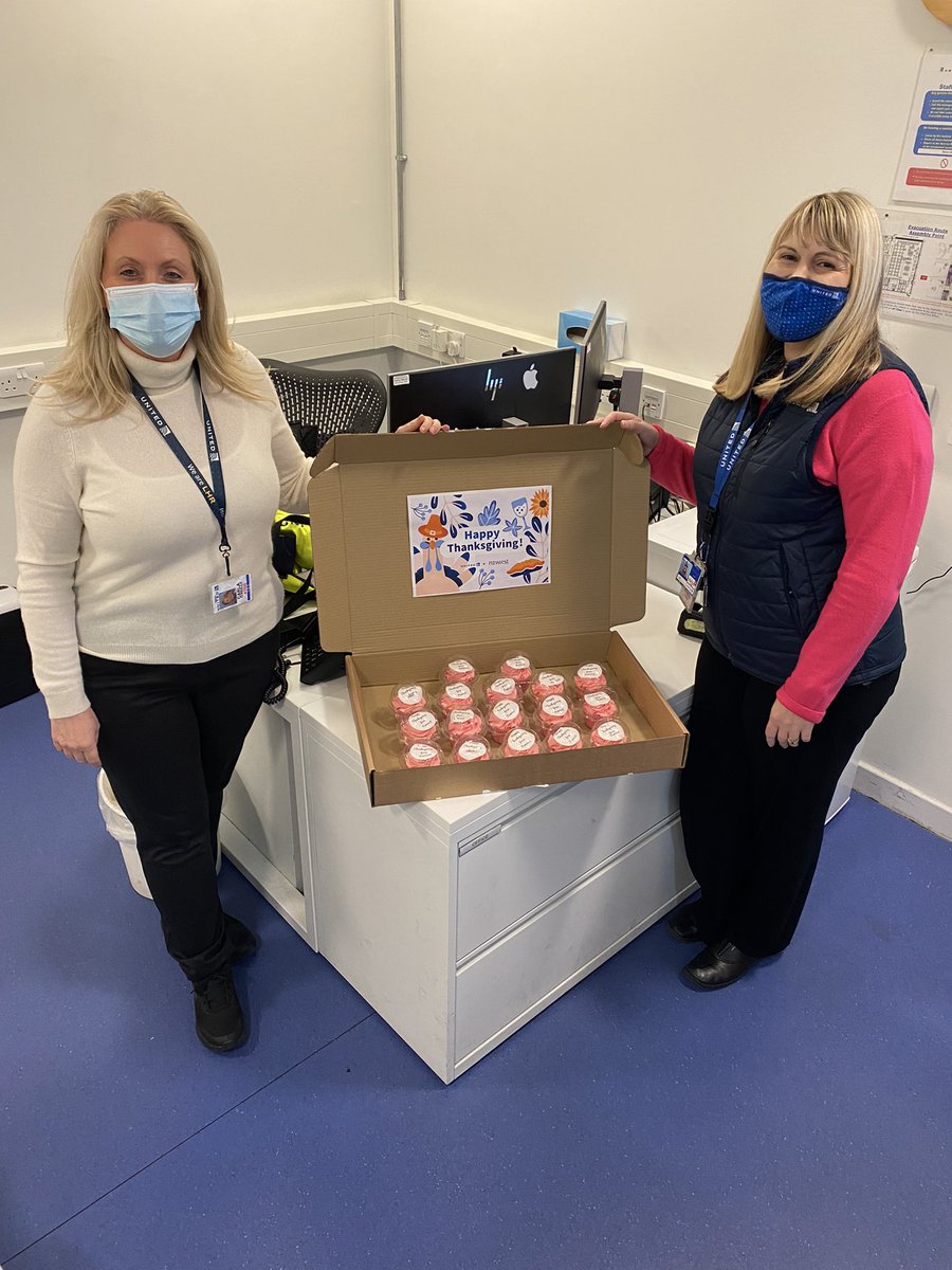 NikosKaramanlis's tweet photo. Happy thanksgiving to our US friends across the pond! A little celebration from LHR…and a thank you to our catering partner, Newrest for providing a small surprise for us too! @aaronsmythe @marisaatunited @weareunited @UALondonLegends @AndreaNPunited @newrestgroup @arvind_garcha https://t.co/z49G3BwF4J