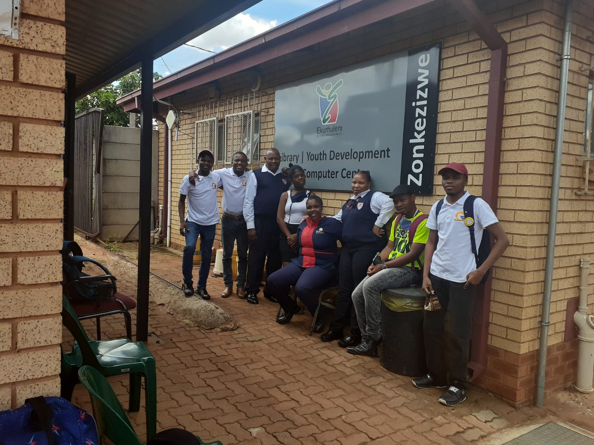 MyAoC_SA's tweet photo. On the 24th of November 2021, we helped learners from Winile and Zonkizizwe Secondary Schools with their NSFAS applications. We continue to strive to make higher education easily accessible to learners from township and rural public schools. #HumanDevelopmentIsOurPassion https://t.co/Ky4TRmkzPm