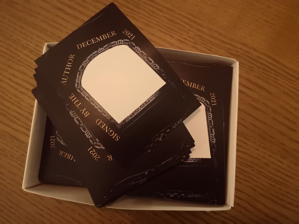 louisewelsh00's tweet photo. Hey, they've arrived! Fancy bookplates for me to sign for indi bookshops @canongatebooks @Canongate_Art #TheSecondCut ✍️ https://t.co/1cR0nbsdPW
