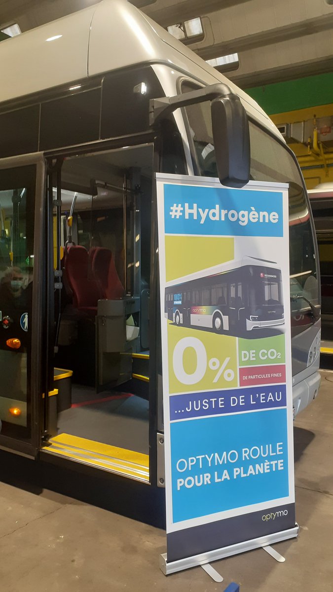Prefet_90's tweet photo. Grâce à #FranceRelance l’État à pu financer 4 Millions d'euros pour l'acquisition de bus, la création d'une station plateforme H²
Le projet "écosystèmes territoriaux hydrogène" s’inscrit dans le cadre de la stratégie nationale d’accélération de la filière hydrogène décarboné https://t.co/4w3k61CoaK