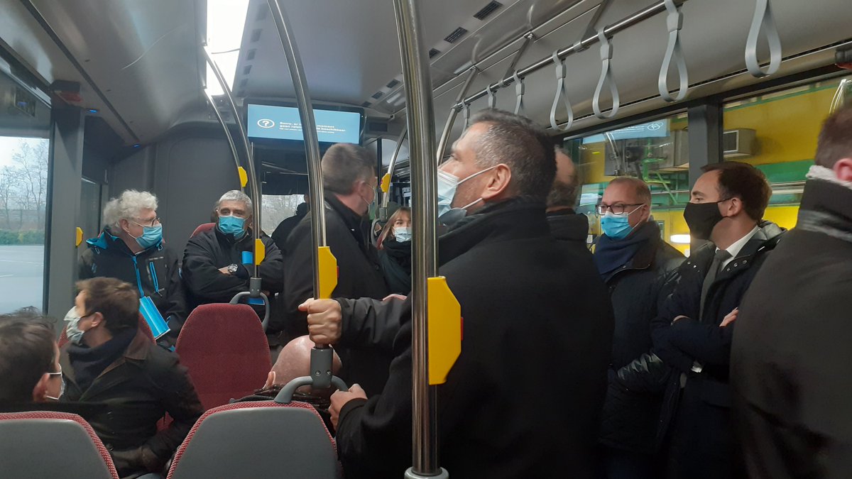 Prefet_90's tweet photo. Grâce à #FranceRelance l’État à pu financer 4 Millions d'euros pour l'acquisition de bus, la création d'une station plateforme H²
Le projet "écosystèmes territoriaux hydrogène" s’inscrit dans le cadre de la stratégie nationale d’accélération de la filière hydrogène décarboné https://t.co/4w3k61CoaK