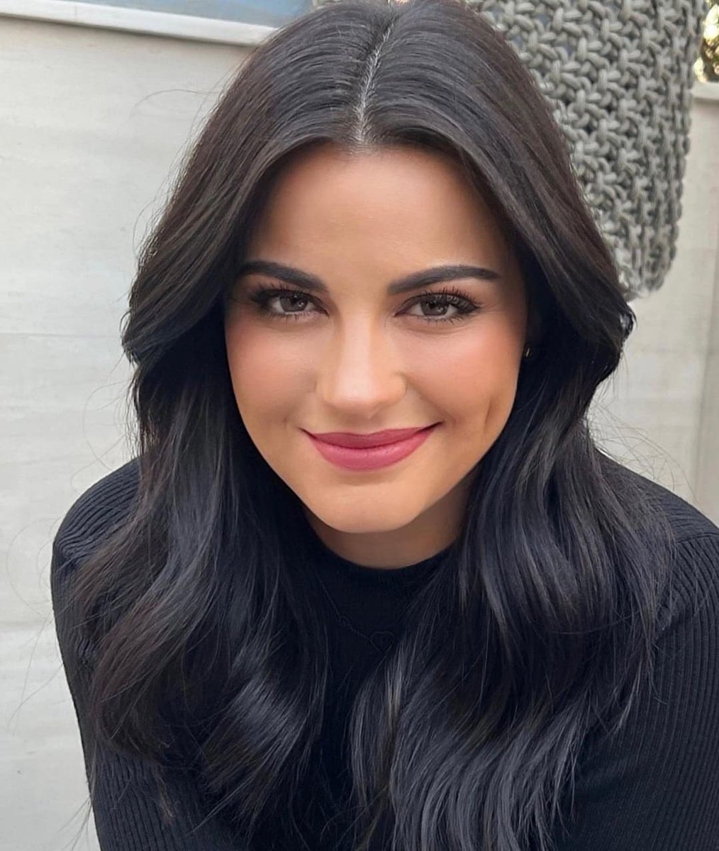 jackypbsouza's tweet photo. A covinha no sorriso💜😍
#Via📸 @erickmorenohair
MAITE
@maiteperroni
Pelo @erickmorenohair #PeloYo
Mkp @makeupbyponcho
Styling @gerardangulo
@CarolinaPalomo #maiteperroni
https://t.co/CmavUb6R3H https://t.co/nfWXOandHy