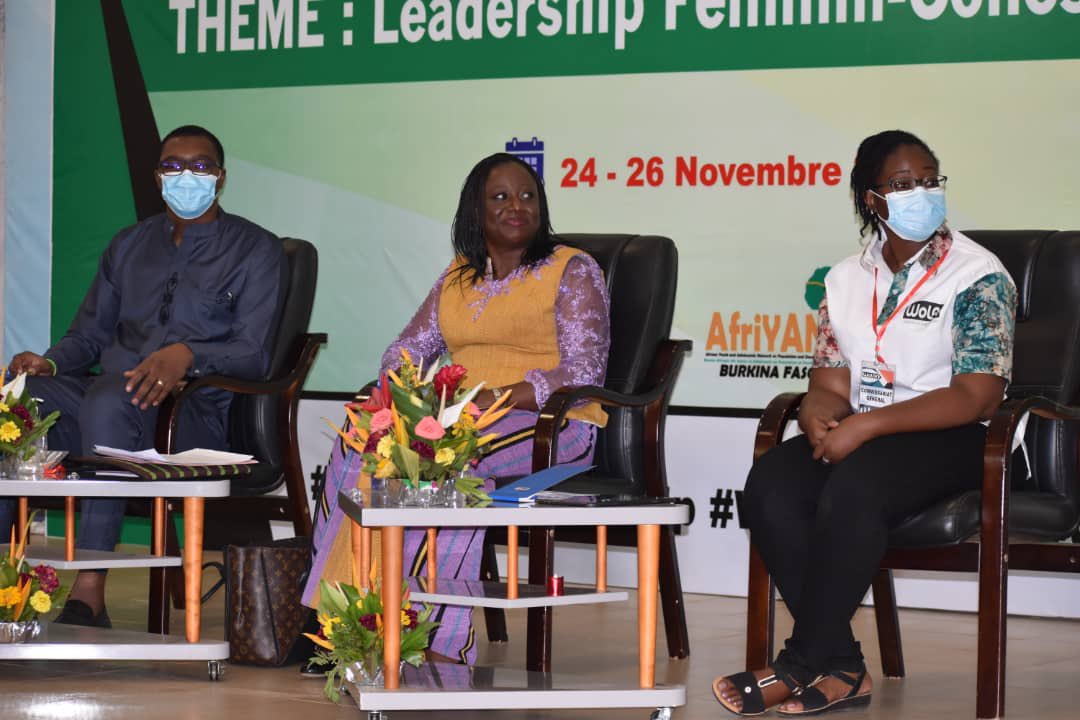 laf_wo's tweet photo. Placée sous le haut patronage de Madame SIKA KABORE, Épouse du Président du Faso, le marrainage de Madame ZENEB TOURE, Manager de la division société civile de la BAD, la cérémonie officielle d’ouverture de la 4ème édition du #WoLAf a eu lieu ce matin.

#WoLAf2021
#SIFeD2021 https://t.co/NDzxwxuYQf