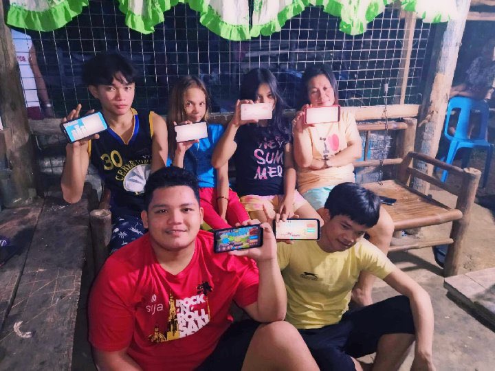 Happy Thanksgiving to my amazing crew ! 🦃🙏🏻🍁 Missing a few here