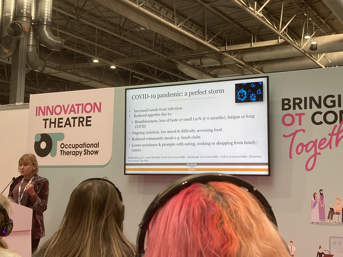 HelenLLoydyOT's tweet photo. Awesome day @TheOTShow with @roseOTstudent, fantastic talks and amazing meeting so many inspiring people in the OT world including @CarolynHay at the RCOT stand. Hugely proud to be an OT 💚 Thank you @HannahHalliwel1 @Sue_Ryder for always supporting &amp; helping us to learn &amp; grow. https://t.co/jkPJcHRwmN